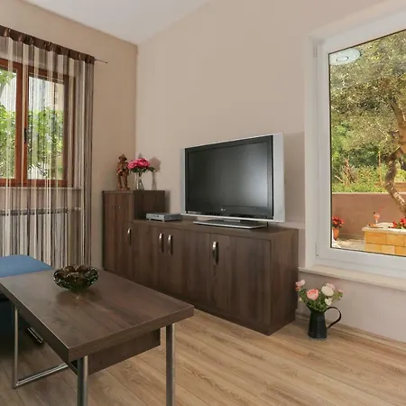 Apartment Keko Supetar